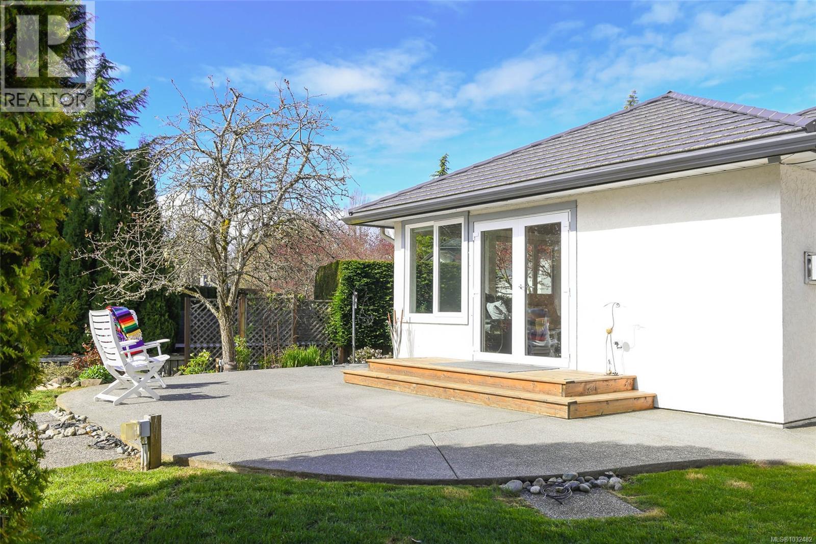 1513 Juniper Pl, Comox, British Columbia  V9M 1A2 - Photo 54 - 1032482