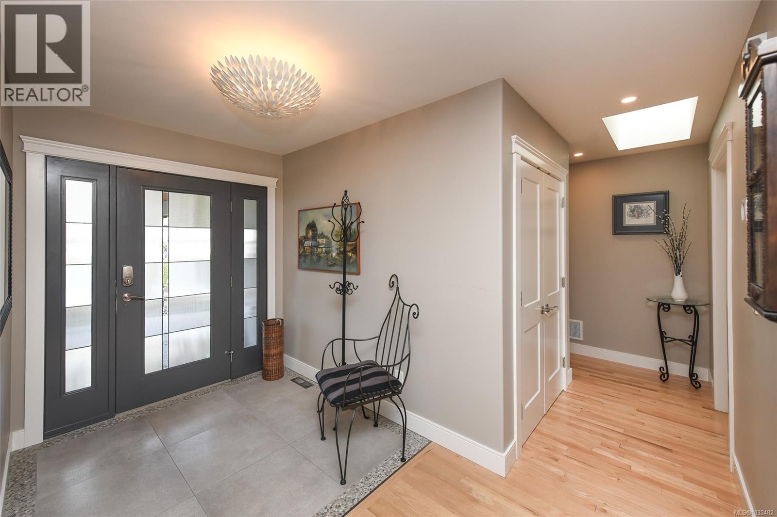 1513 Juniper Pl, Comox, British Columbia  V9M 1A2 - Photo 6 - 1032482