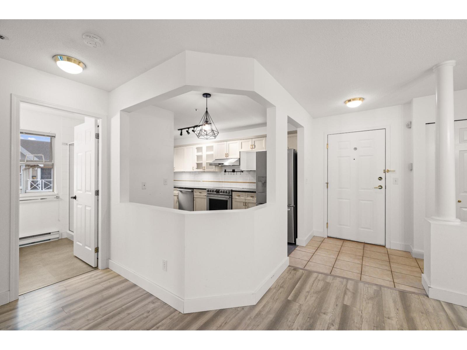 302 5556 201a Street, Langley, British Columbia  V3A 8K5 - Photo 18 - R3111862