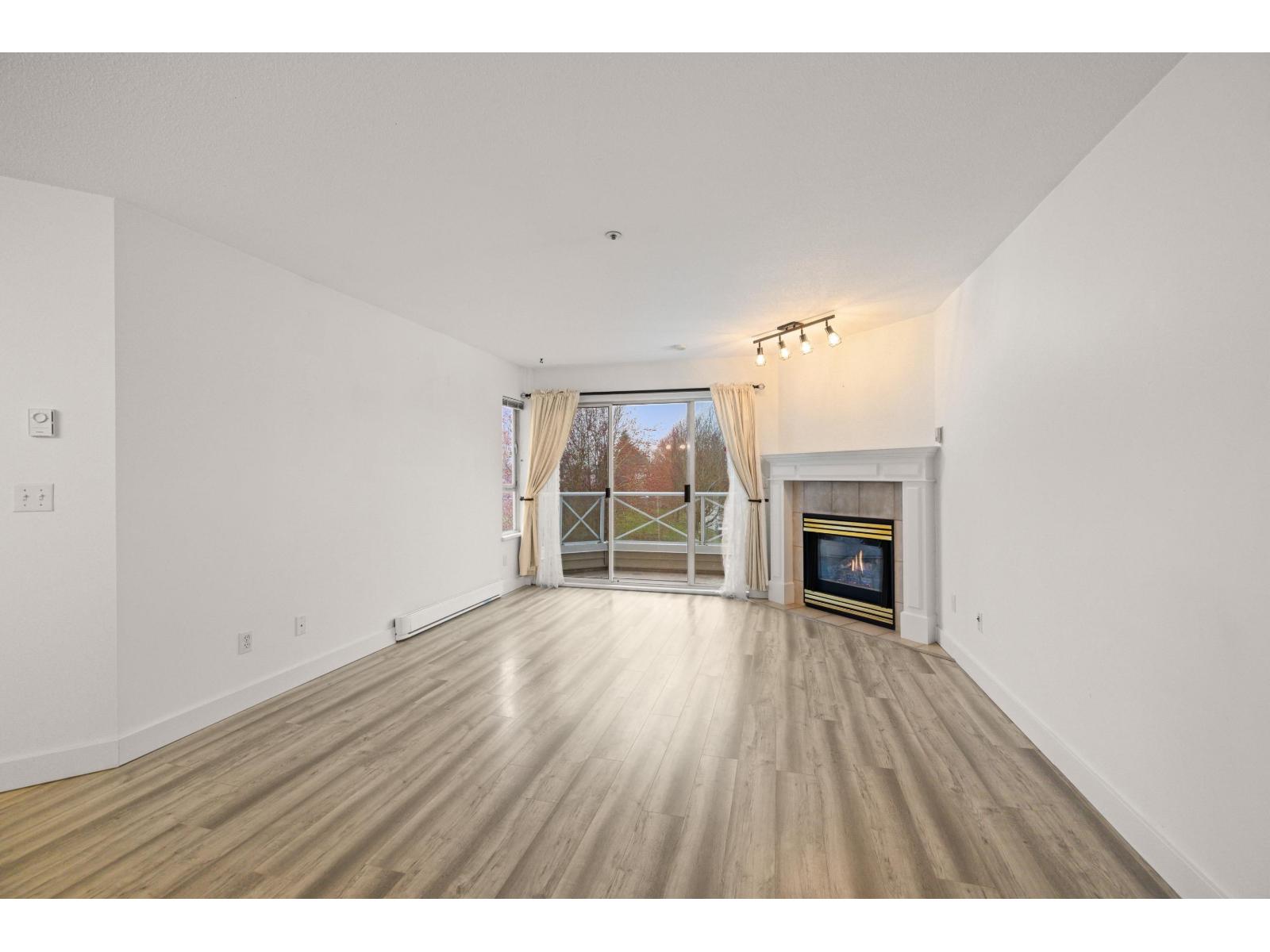 302 5556 201a Street, Langley, British Columbia  V3A 8K5 - Photo 13 - R3111862