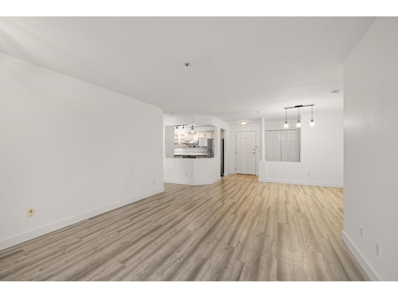 302 5556 201a Street, Langley, British Columbia  V3A 8K5 - Photo 16 - R3111862