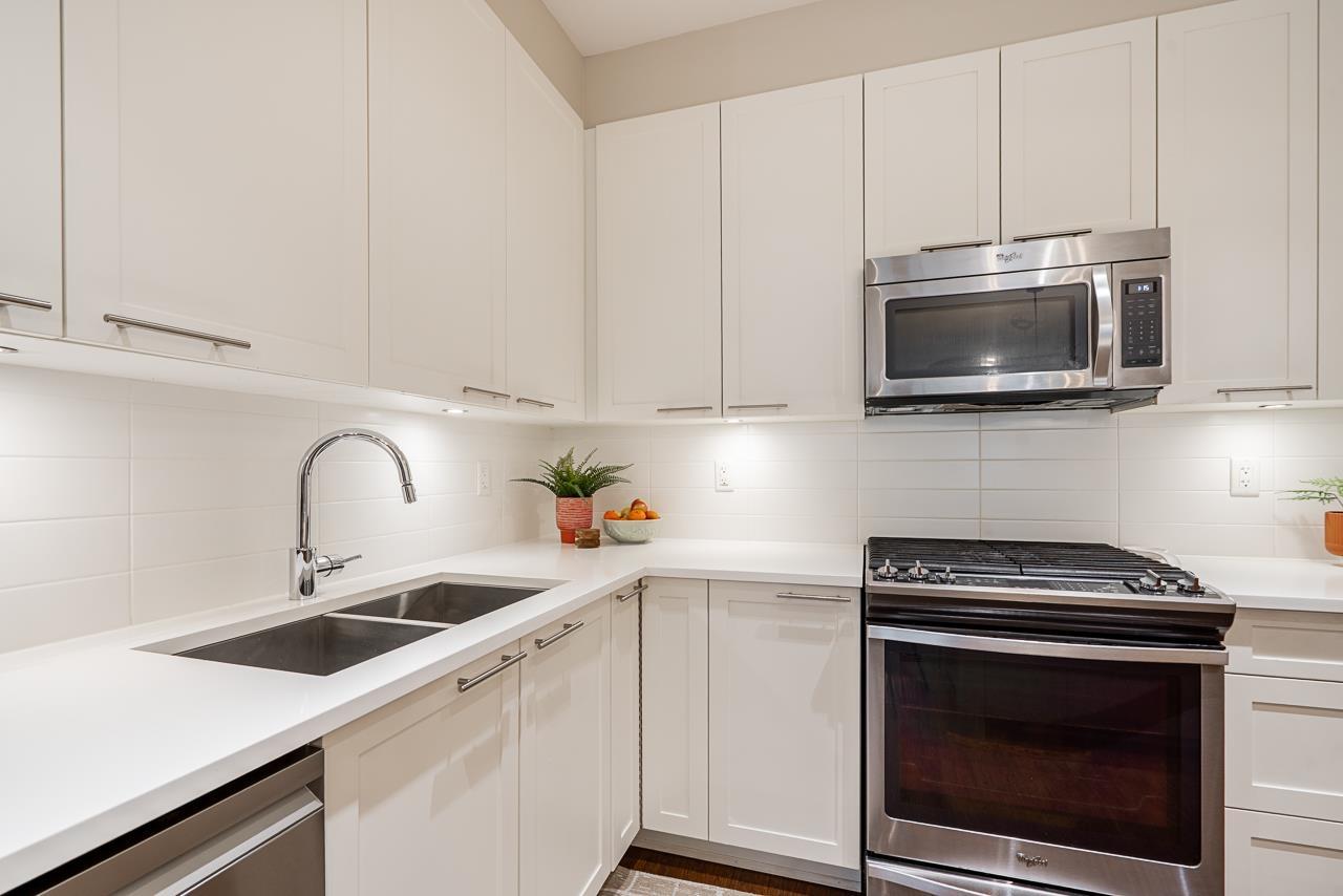 308 15188 29a Avenue, Surrey, British Columbia  V4P 1H1 - Photo 8 - R3111952