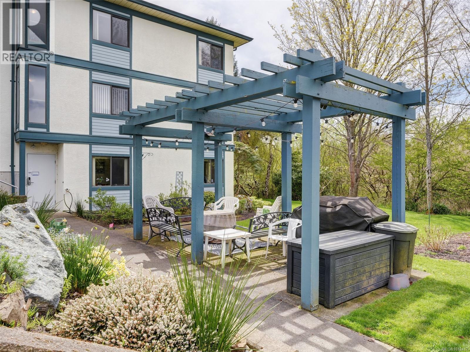 208 651 Jolly Pl, Saanich, British Columbia  V8N 1J4 - Photo 23 - 1032497