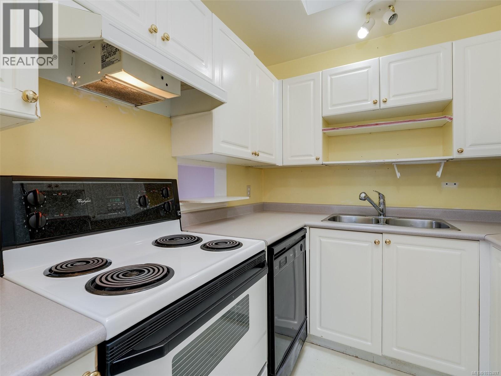 208 651 Jolly Pl, Saanich, British Columbia  V8N 1J4 - Photo 7 - 1032497