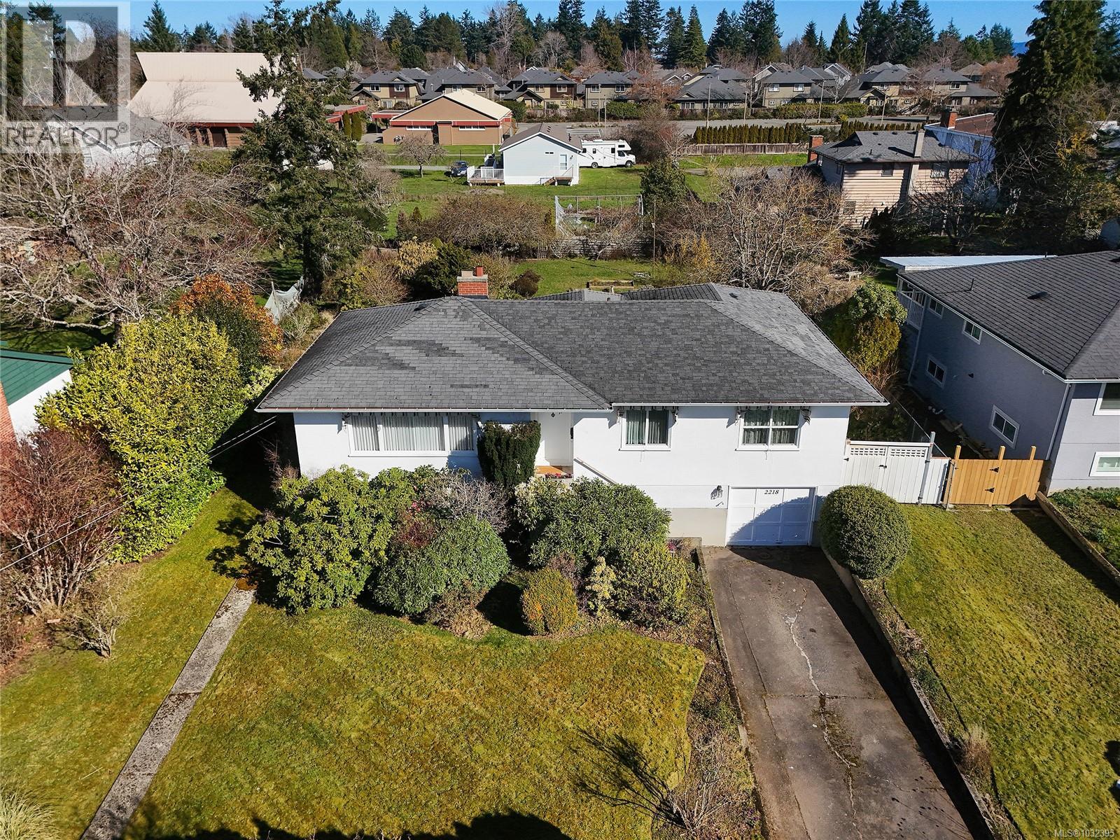 2218 Edgelow St, Saanich, British Columbia  V8N 1R5 - Photo 45 - 1032395