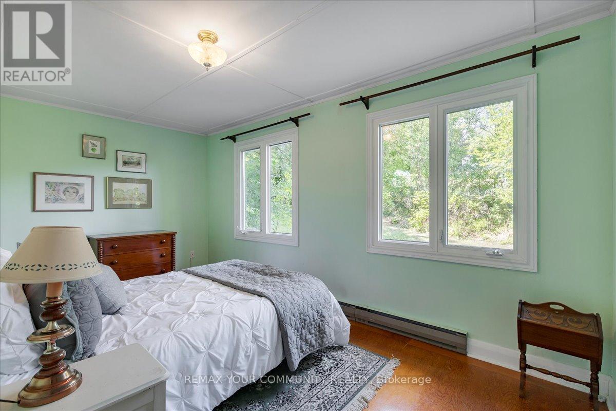 258 Lakeview Boulevard, Georgina, Ontario  L4P 2Y3 - Photo 10 - N12752464