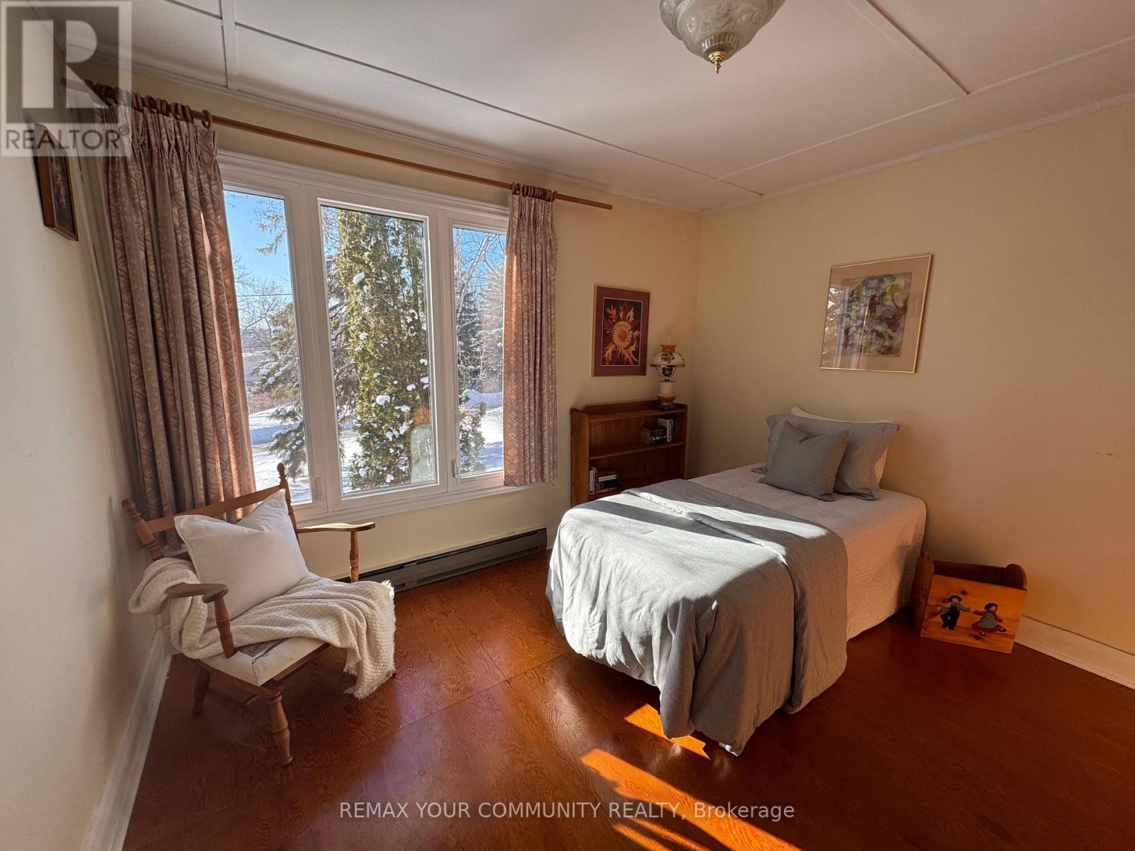 258 Lakeview Boulevard, Georgina, Ontario  L4P 2Y3 - Photo 12 - N12752464