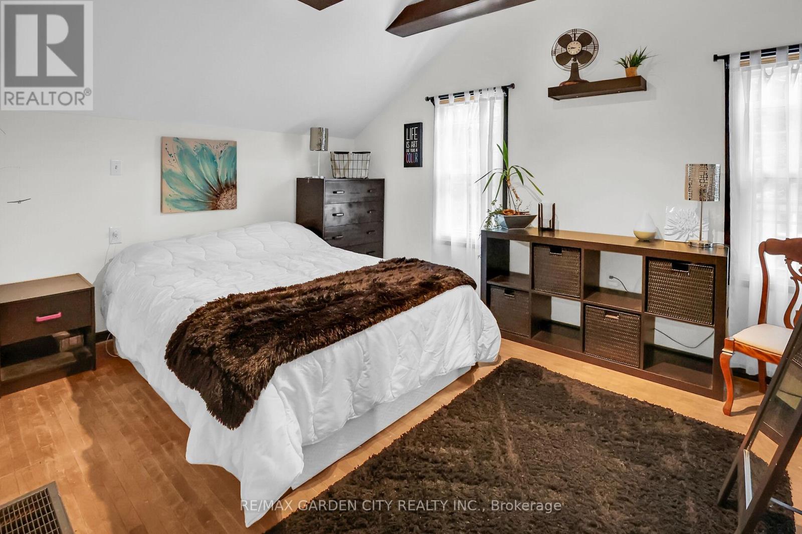 10 Maple Avenue, Grimsby, Ontario  L3M 3B6 - Photo 20 - X12977680