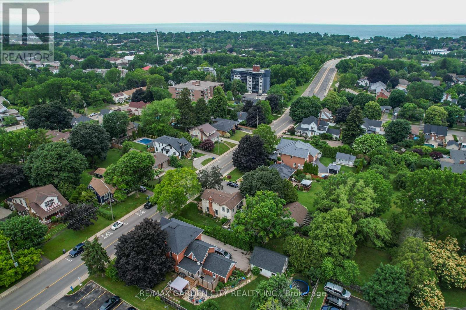 10 Maple Avenue, Grimsby, Ontario  L3M 3B6 - Photo 37 - X12977680