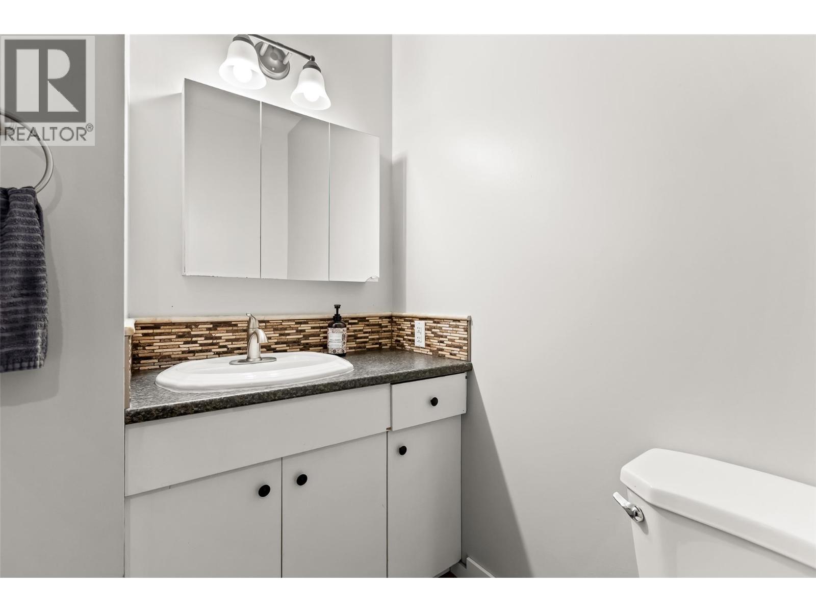 2107 Ash Street, Creston, British Columbia  V0B 1G5 - Photo 16 - 10383783