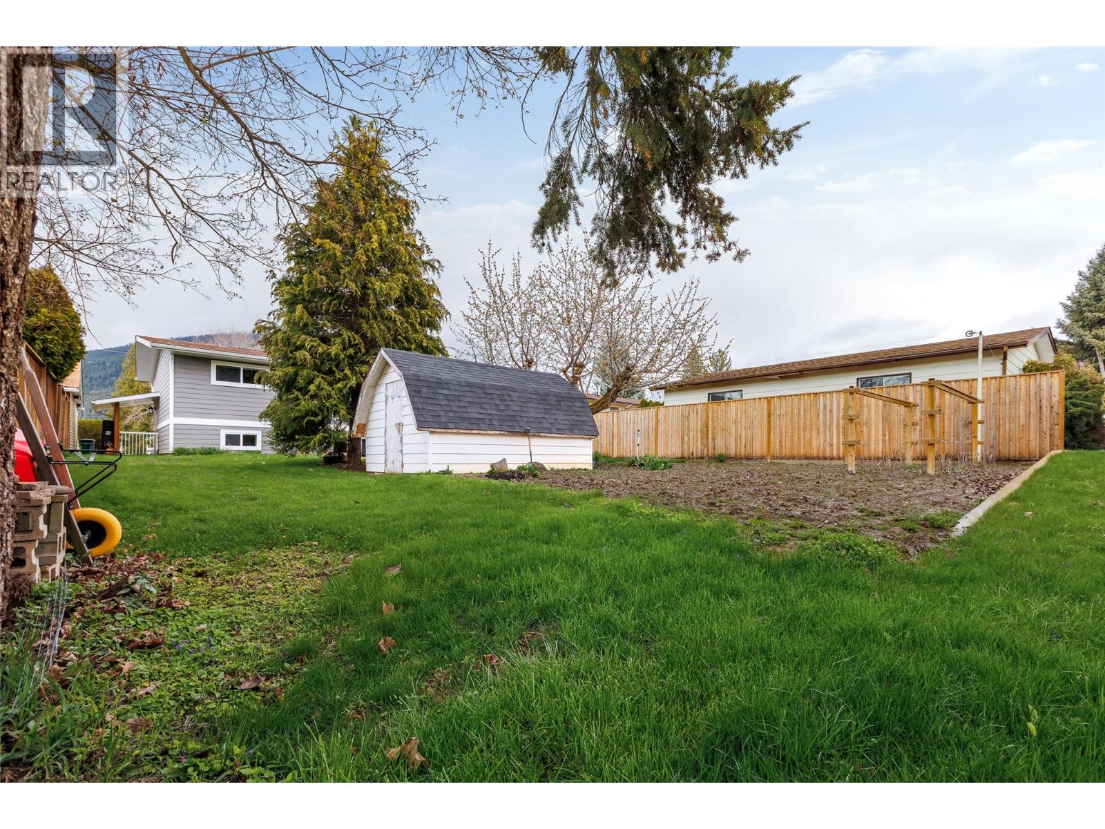2107 Ash Street, Creston, British Columbia  V0B 1G5 - Photo 51 - 10383783