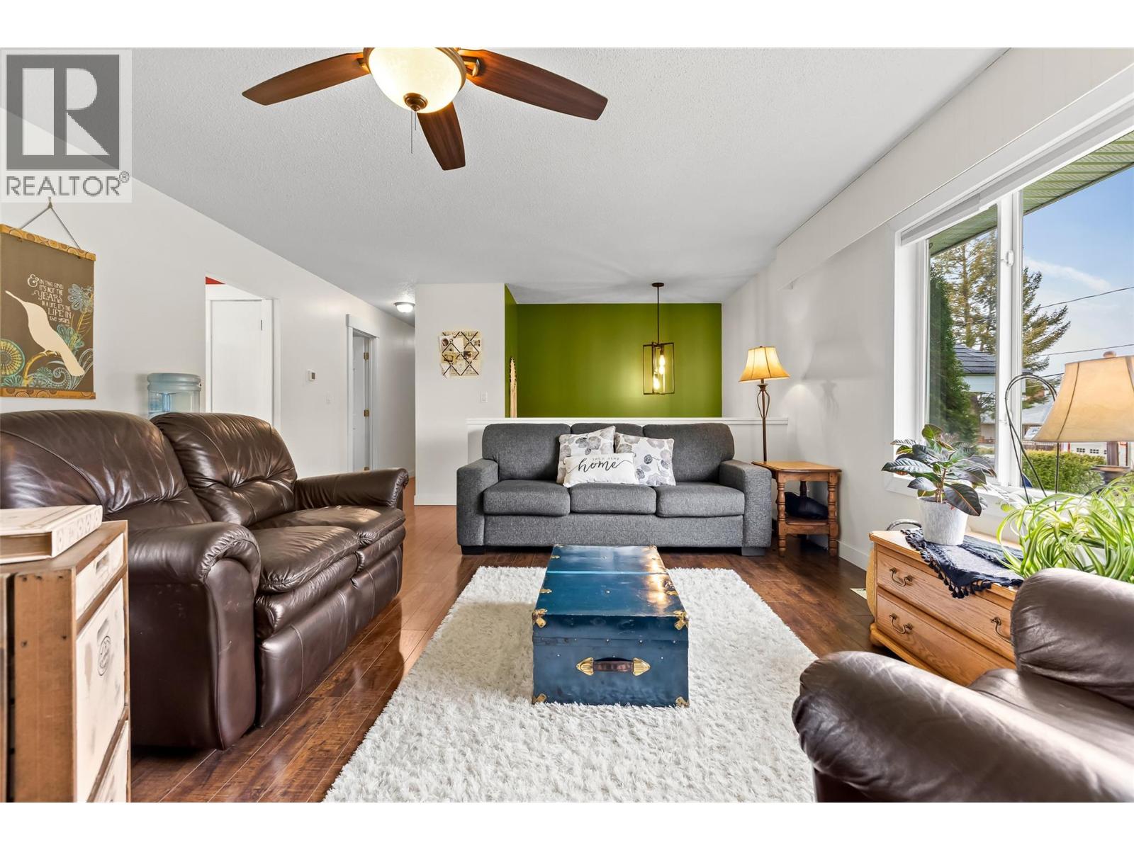 2107 Ash Street, Creston, British Columbia  V0B 1G5 - Photo 6 - 10383783