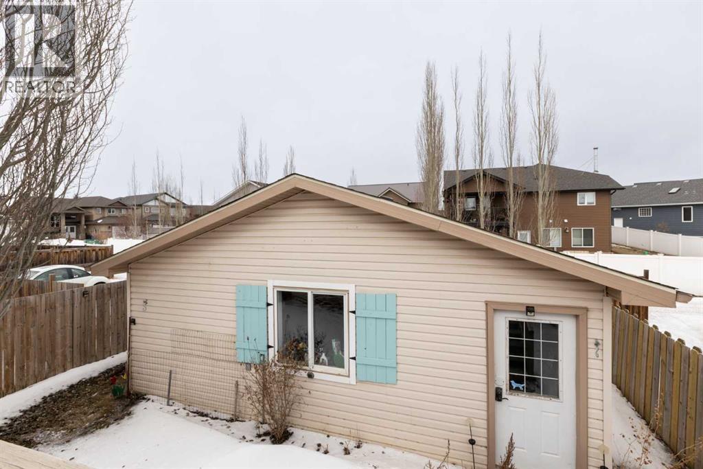 10 Hawthorne Way, Penhold, Alberta  T0M 1R0 - Photo 33 - A2292117