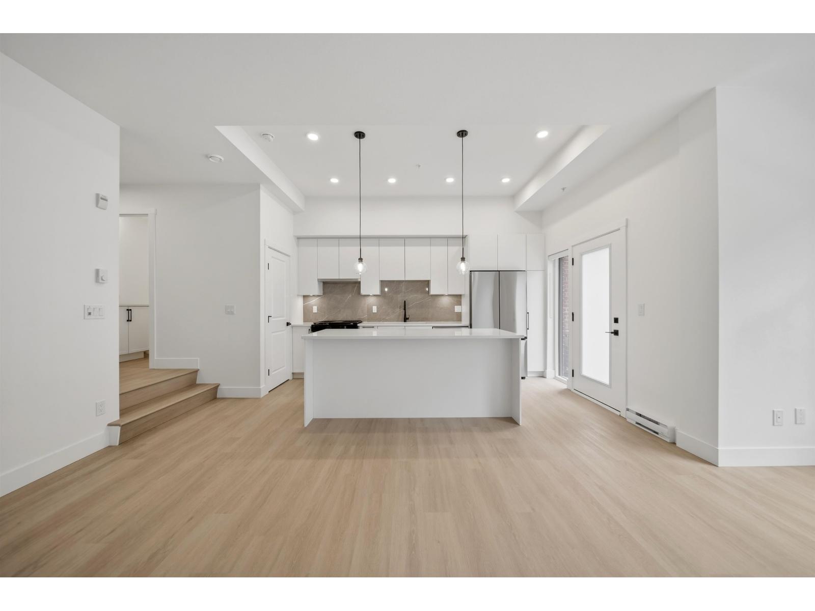 111 3465 146a Street, Surrey, British Columbia  V0V 0V0 - Photo 7 - R3111991