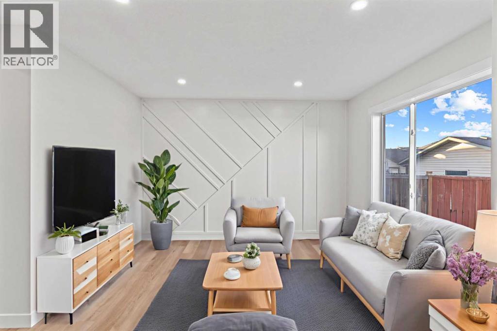 52 Martin Crossing Rise Ne, Calgary, Alberta  T3J 3P1 - Photo 7 - A2287684