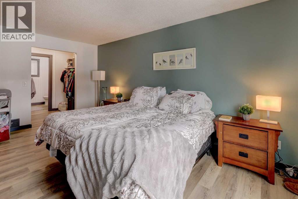 1816 Meadowbrook Drive Se, Airdrie, Alberta  T4A 1V4 - Photo 14 - A2290825