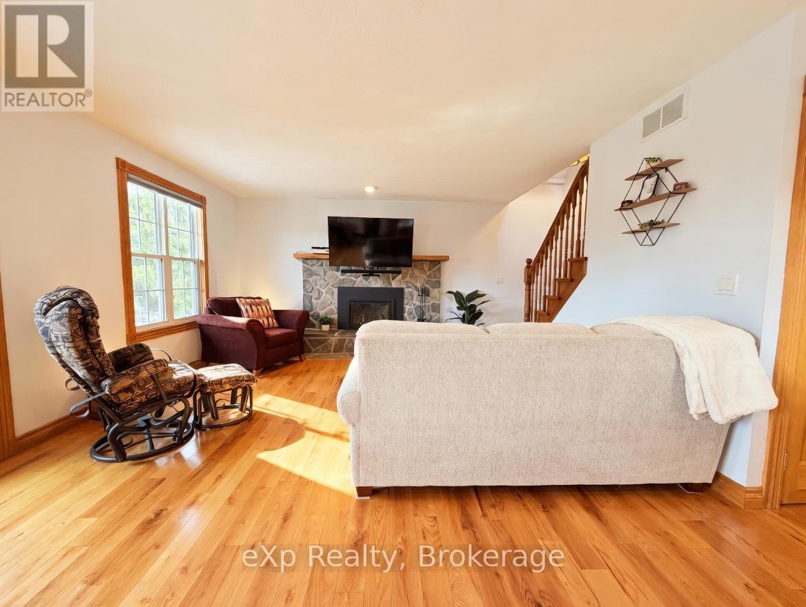 705 Victoria Road, Huron-Kinloss, Ontario  N0G 2R0 - Photo 8 - X13009758