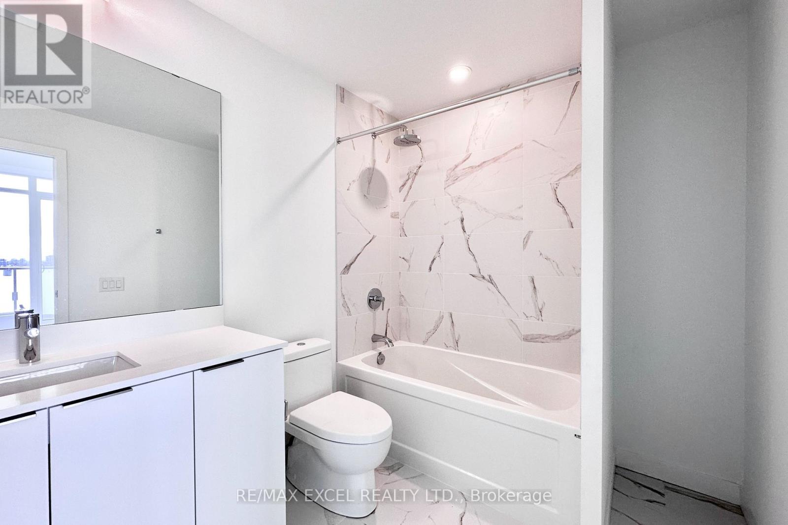 S1113 - 8 Olympic Gardens, Toronto, Ontario  M2M 0B9 - Photo 13 - C13009660