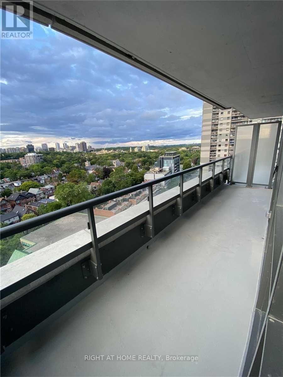 1303 - 181 Bedford Road, Toronto, Ontario  M5R 0A5 - Photo 12 - C13009740