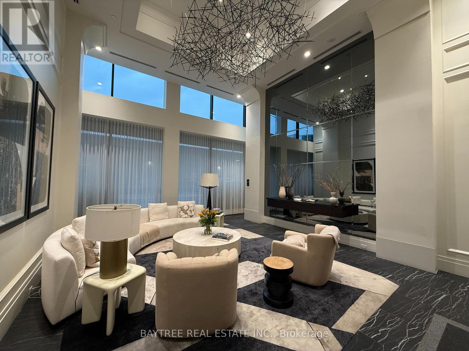 330 - 33 Frederick Todd Way, Toronto, Ontario  M4G 0C9 - Photo 2 - C13009744