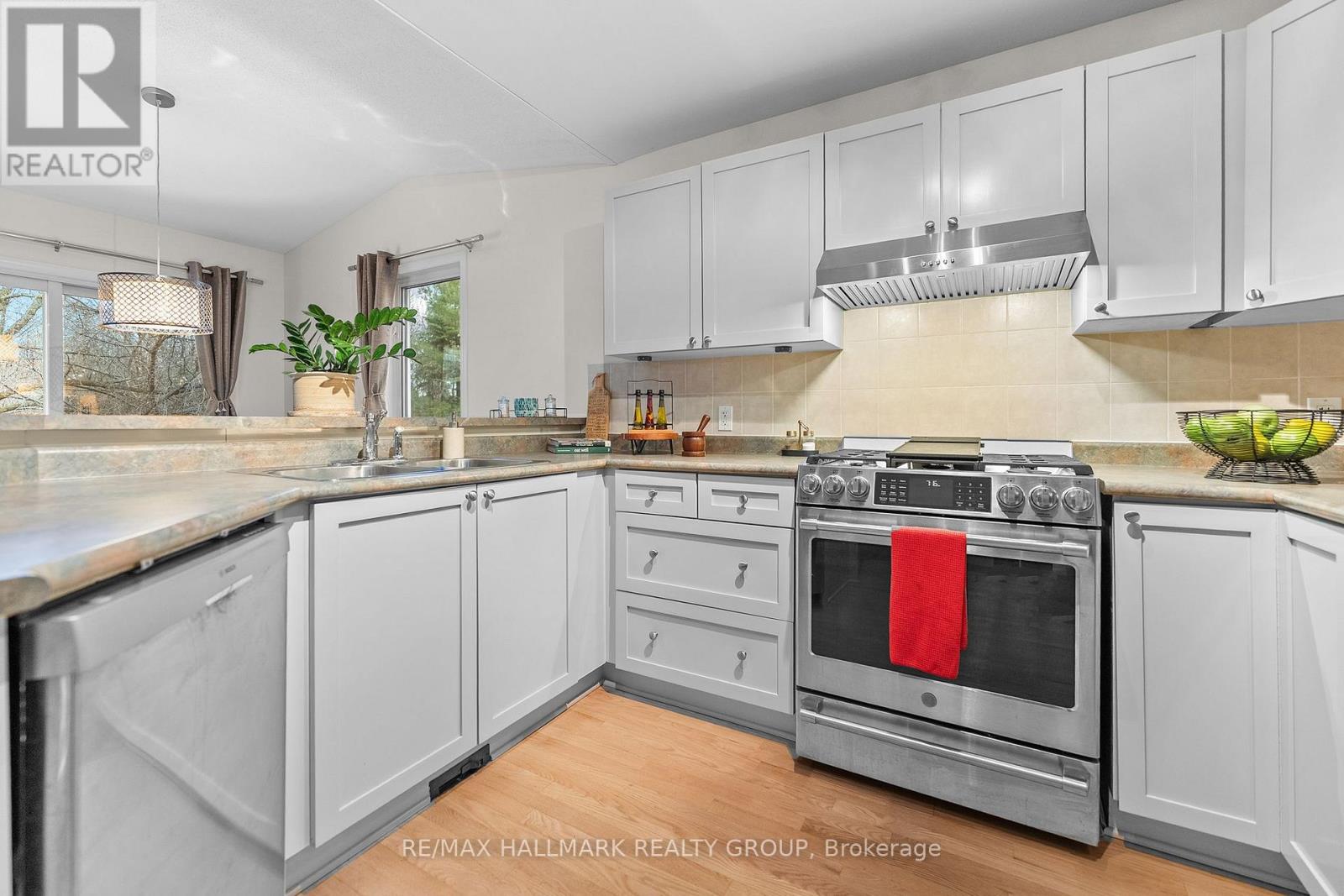 42 Nortoba Crescent, Ottawa, Ontario  K2T 1H5 - Photo 11 - X13009676