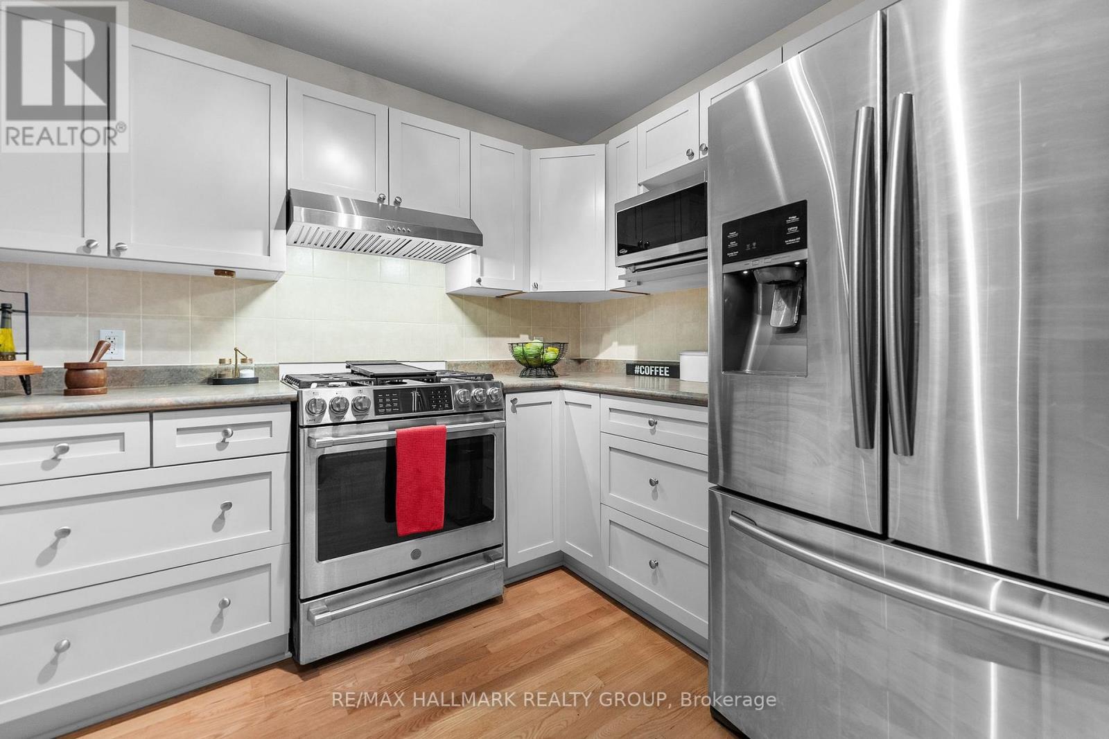 42 Nortoba Crescent, Ottawa, Ontario  K2T 1H5 - Photo 12 - X13009676