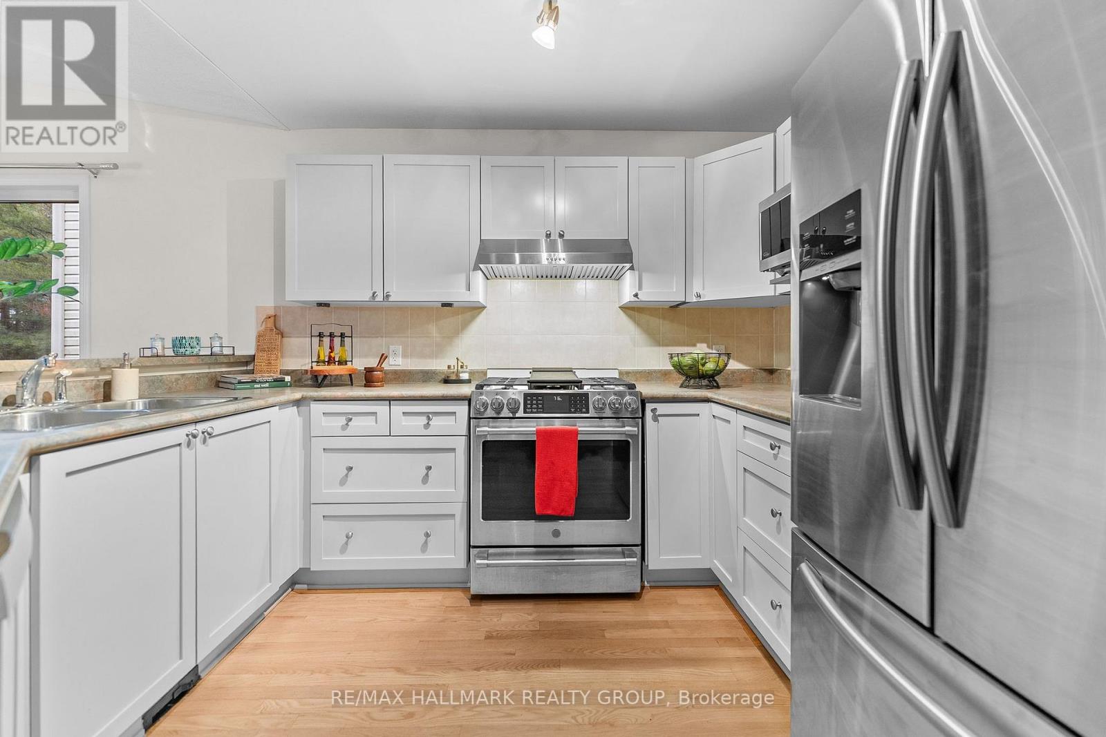 42 Nortoba Crescent, Ottawa, Ontario  K2T 1H5 - Photo 13 - X13009676