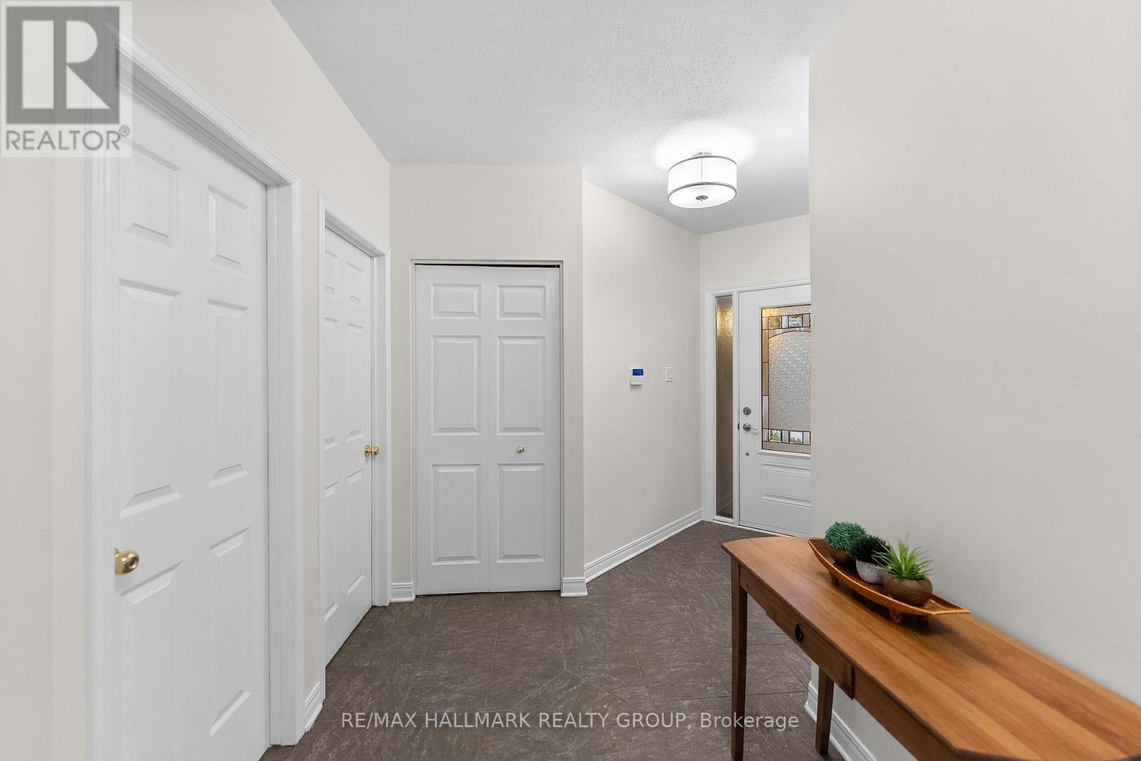 42 Nortoba Crescent, Ottawa, Ontario  K2T 1H5 - Photo 5 - X13009676