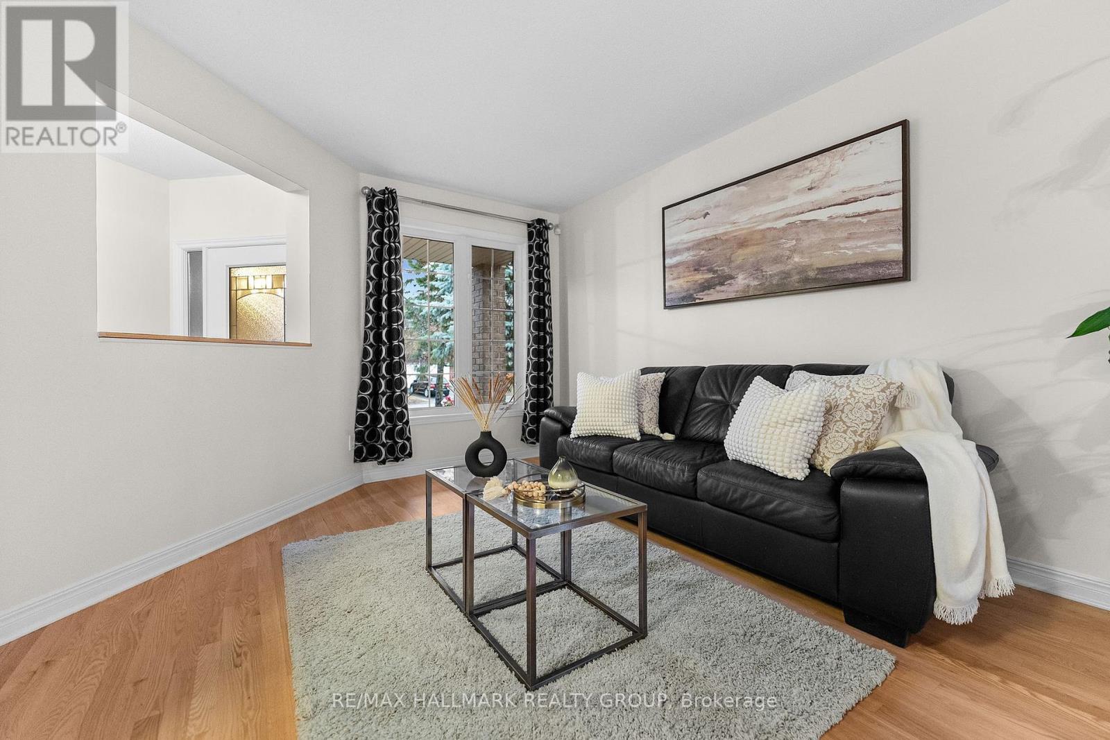 42 Nortoba Crescent, Ottawa, Ontario  K2T 1H5 - Photo 7 - X13009676