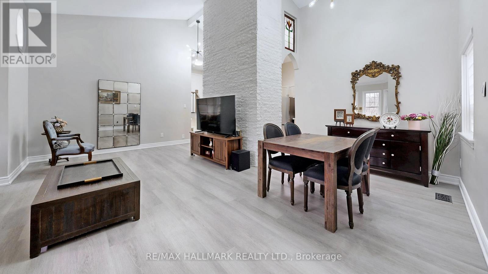 27 Benleigh Drive, Toronto (Woburn), Ontario  M1H 1J1 - Photo 5 - E13009664