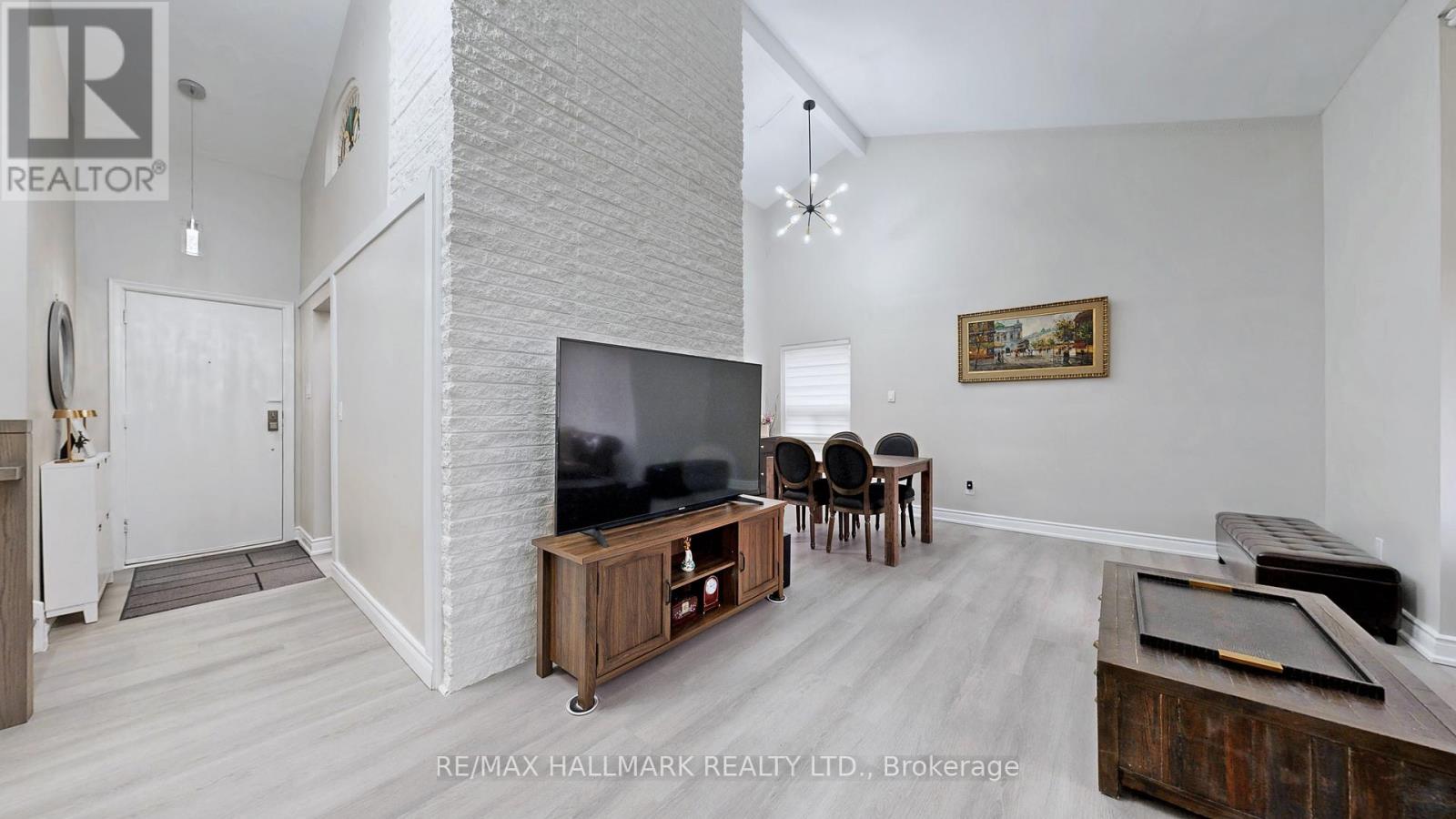 27 Benleigh Drive, Toronto (Woburn), Ontario  M1H 1J1 - Photo 6 - E13009664