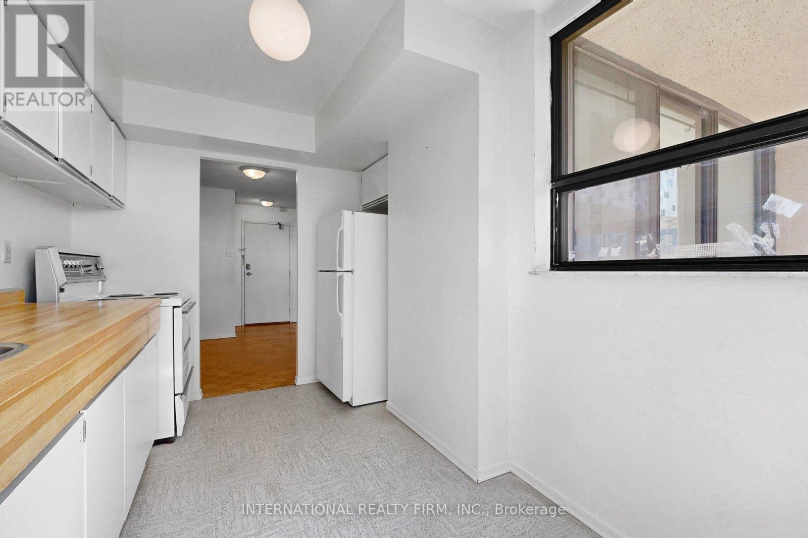 715 - 89 Mccaul Street, Toronto, Ontario  M5T 2X3 - Photo 11 - C13005078