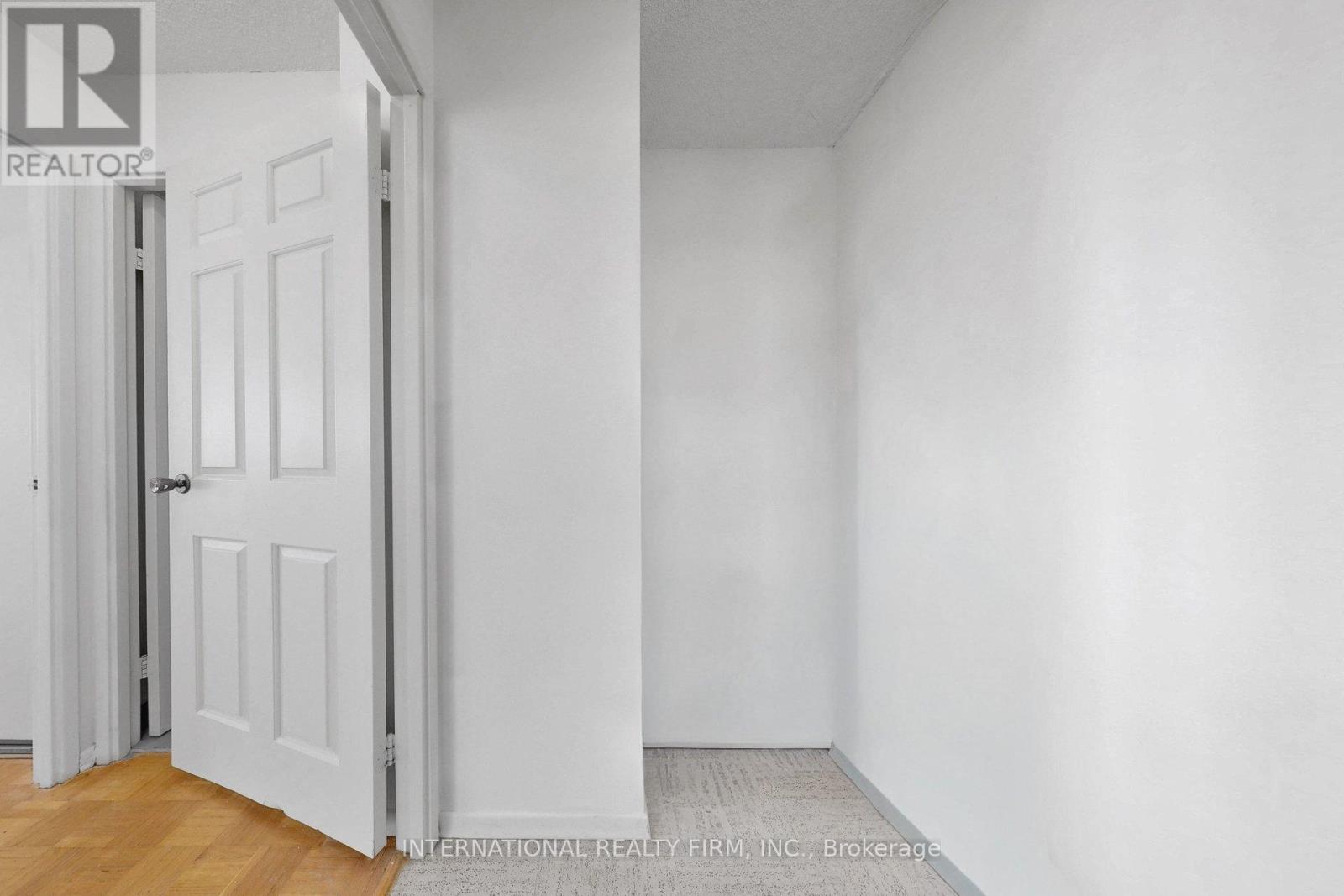 715 - 89 Mccaul Street, Toronto, Ontario  M5T 2X3 - Photo 18 - C13005078