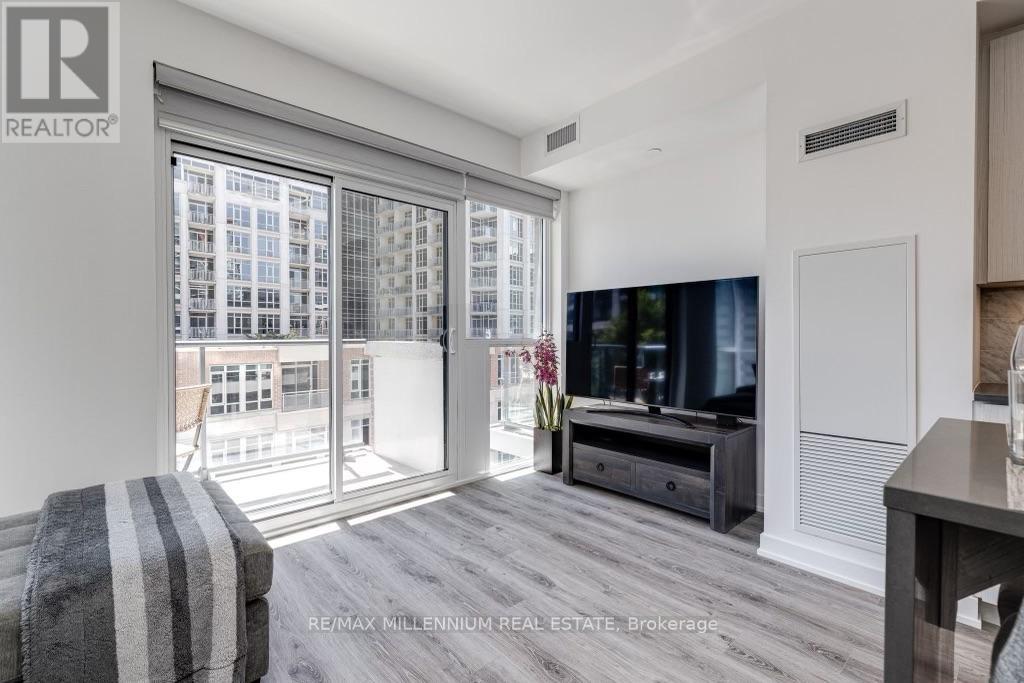 512 - 38 Iannuzzi Street, Toronto, Ontario  M5V 0S2 - Photo 11 - C13006604