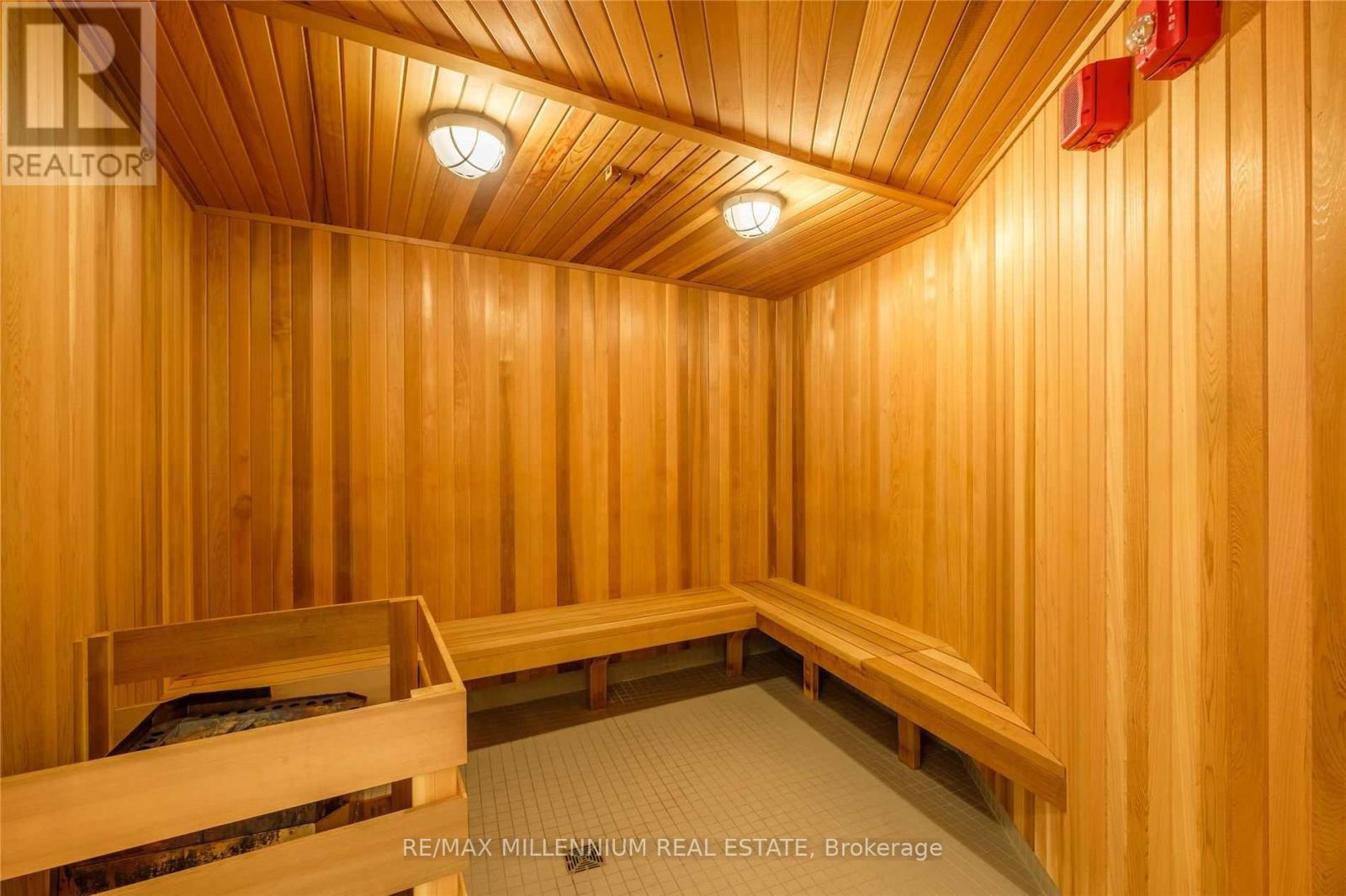 512 - 38 Iannuzzi Street, Toronto, Ontario  M5V 0S2 - Photo 31 - C13006604