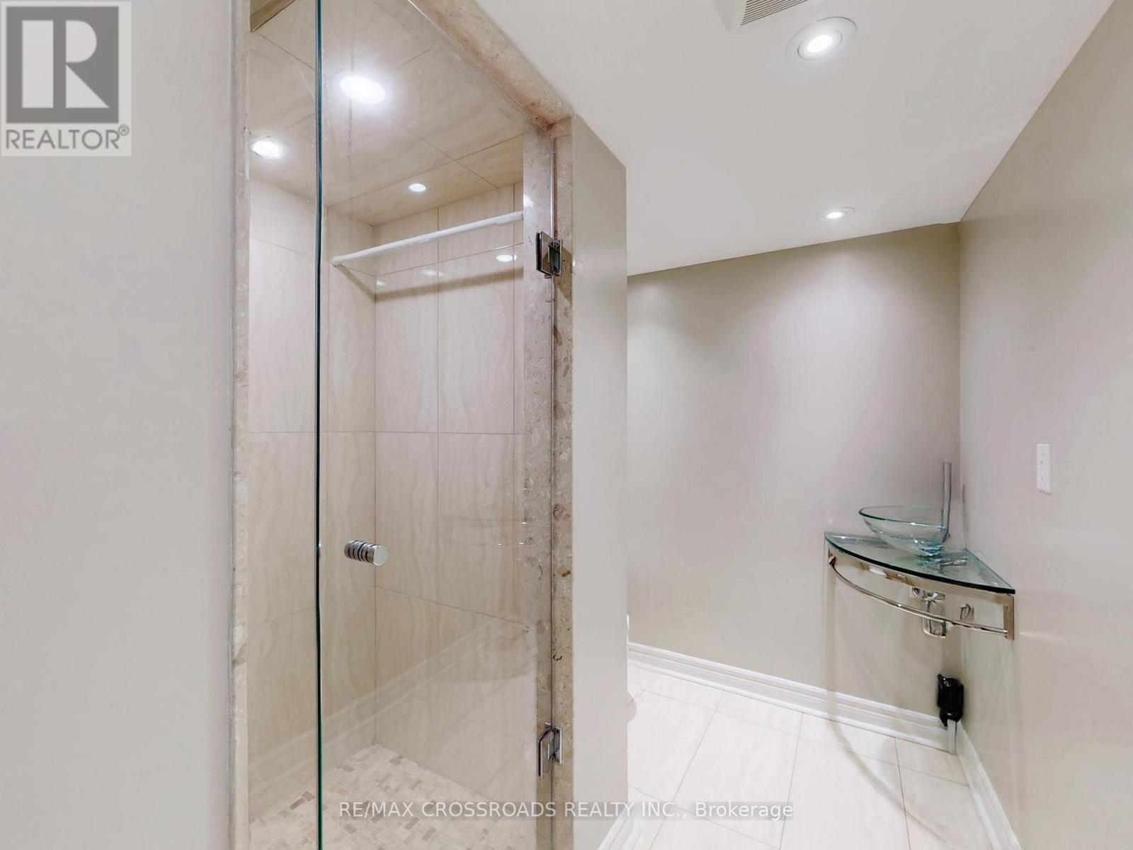 39 Pantano Drive, Vaughan, Ontario  L4J 0A9 - Photo 20 - N13005562