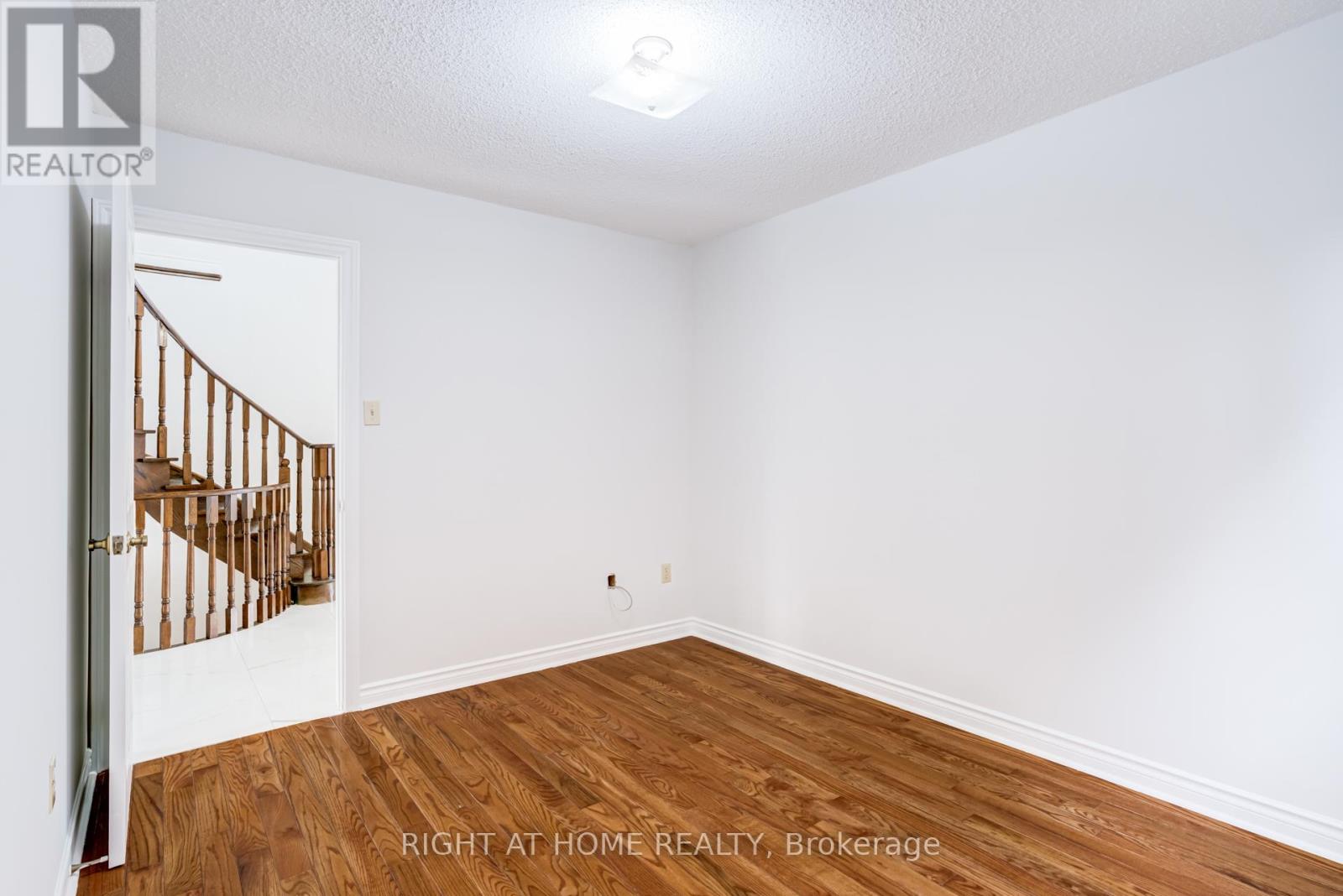 46 Hewlett Crescent, Markham, Ontario  L3P 7J8 - Photo 11 - N13009654