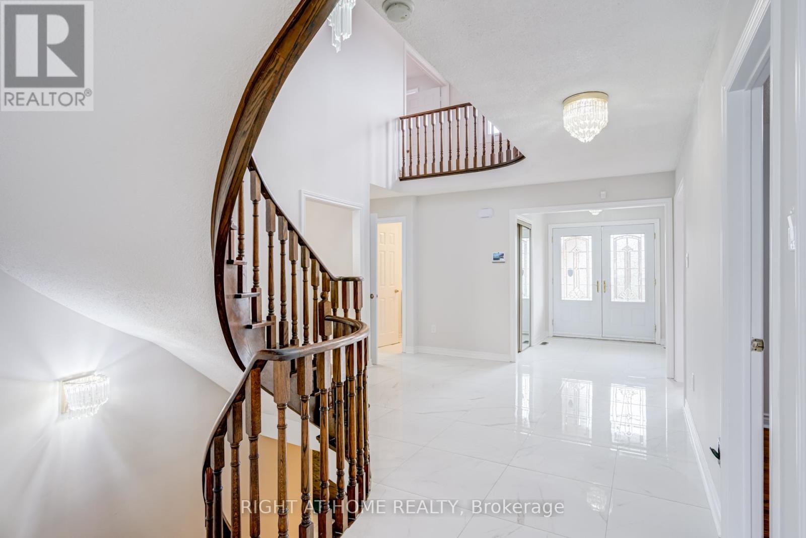 46 Hewlett Crescent, Markham, Ontario  L3P 7J8 - Photo 3 - N13009654