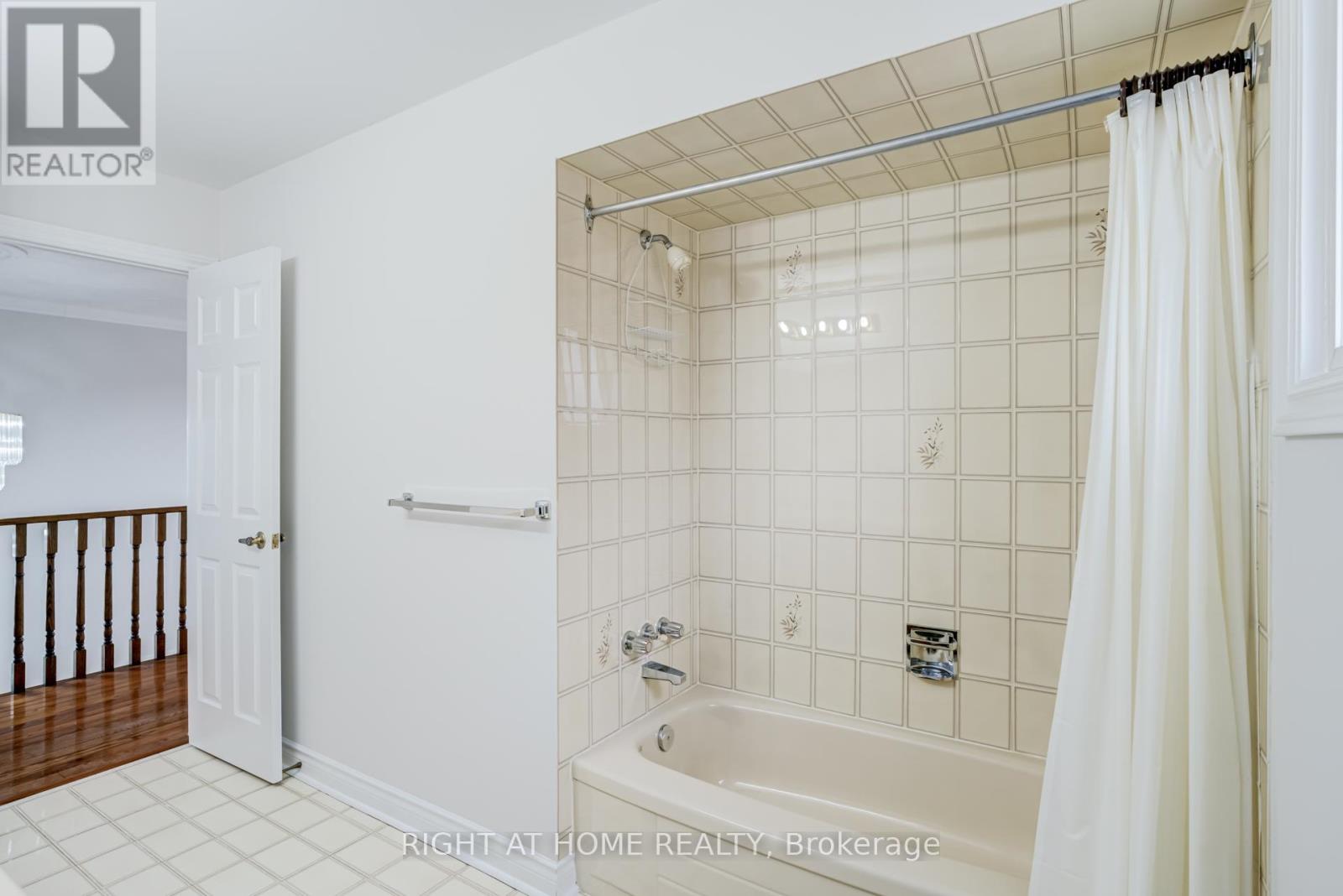 46 Hewlett Crescent, Markham, Ontario  L3P 7J8 - Photo 35 - N13009654