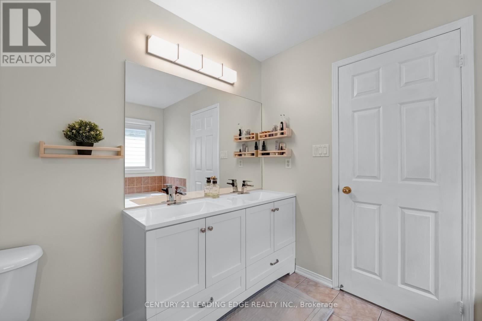 529 Pelletier Court, Newmarket, Ontario  L3X 2N7 - Photo 16 - N13009668