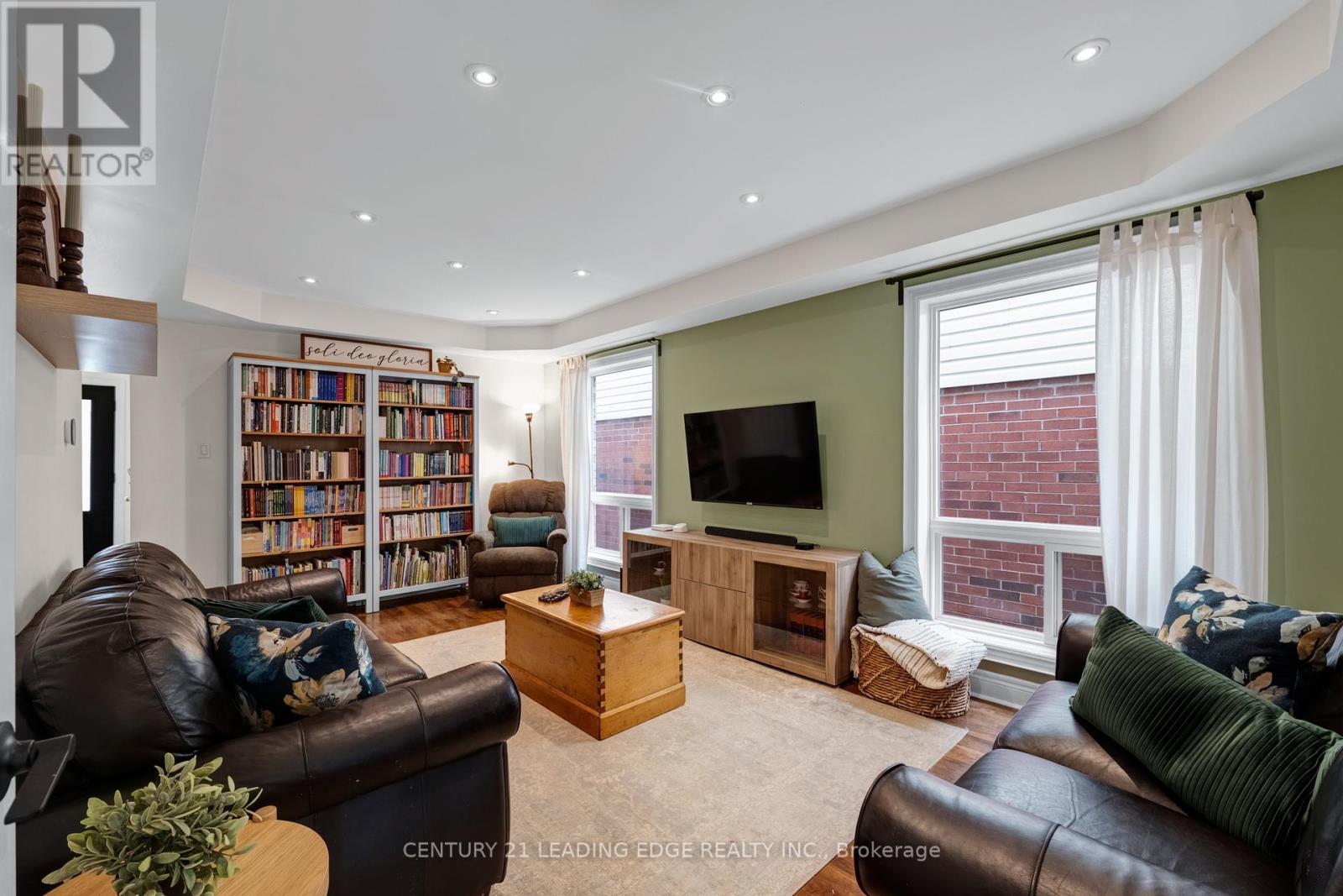 529 Pelletier Court, Newmarket, Ontario  L3X 2N7 - Photo 6 - N13009668