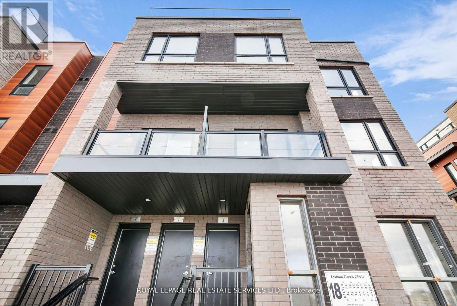 3 - 18 LYTHAM GREEN CIRCLE, Newmarket, Ontario