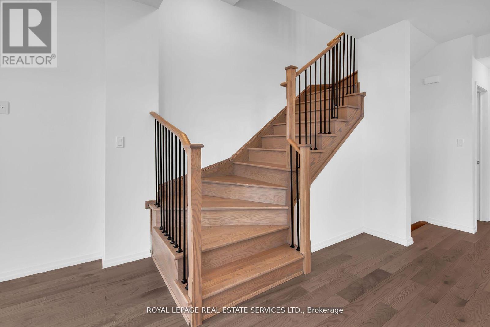 3 - 18 Lytham Green Circle, Newmarket, Ontario  L3Y 0H4 - Photo 22 - N13009716