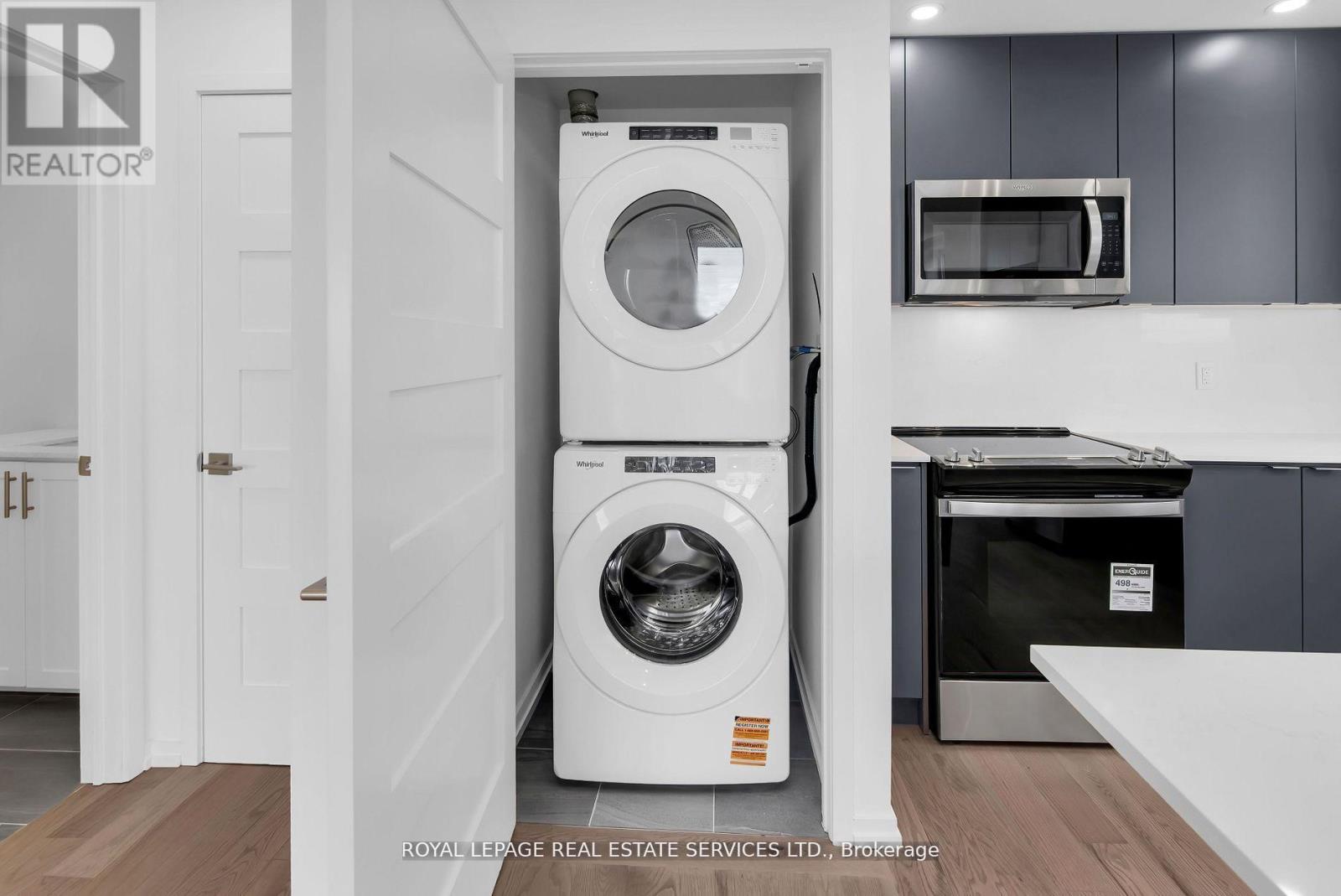 3 - 18 Lytham Green Circle, Newmarket, Ontario  L3Y 0H4 - Photo 23 - N13009716