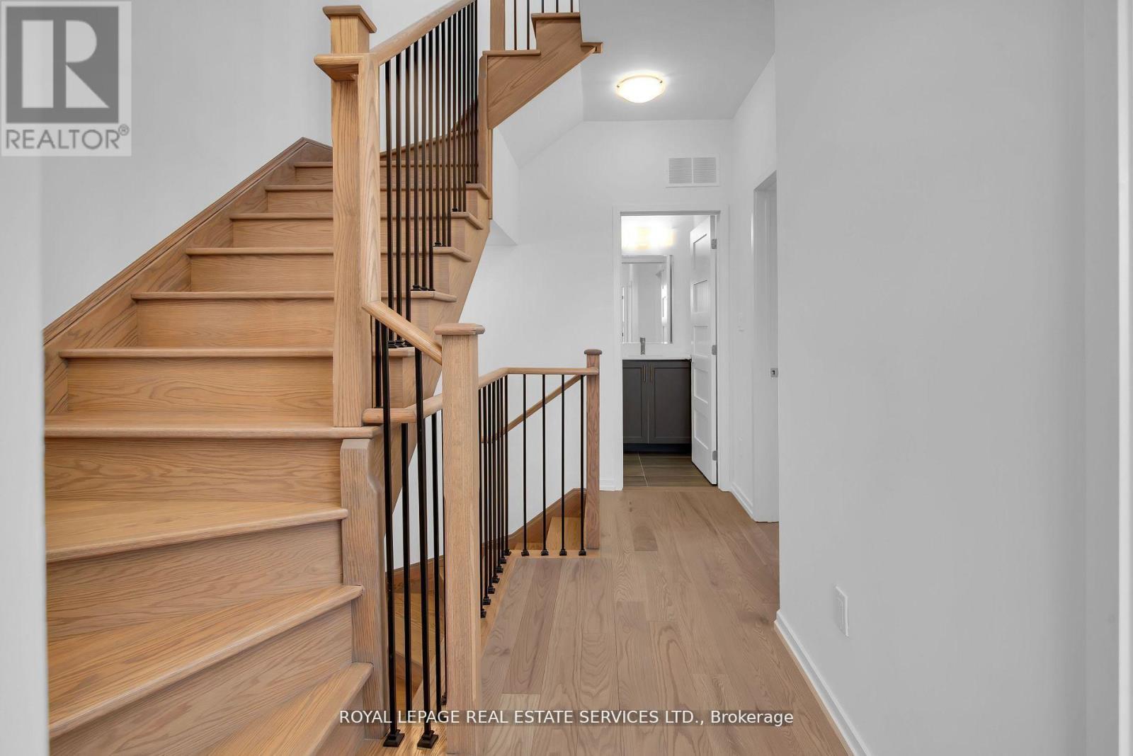 3 - 18 Lytham Green Circle, Newmarket, Ontario  L3Y 0H4 - Photo 26 - N13009716