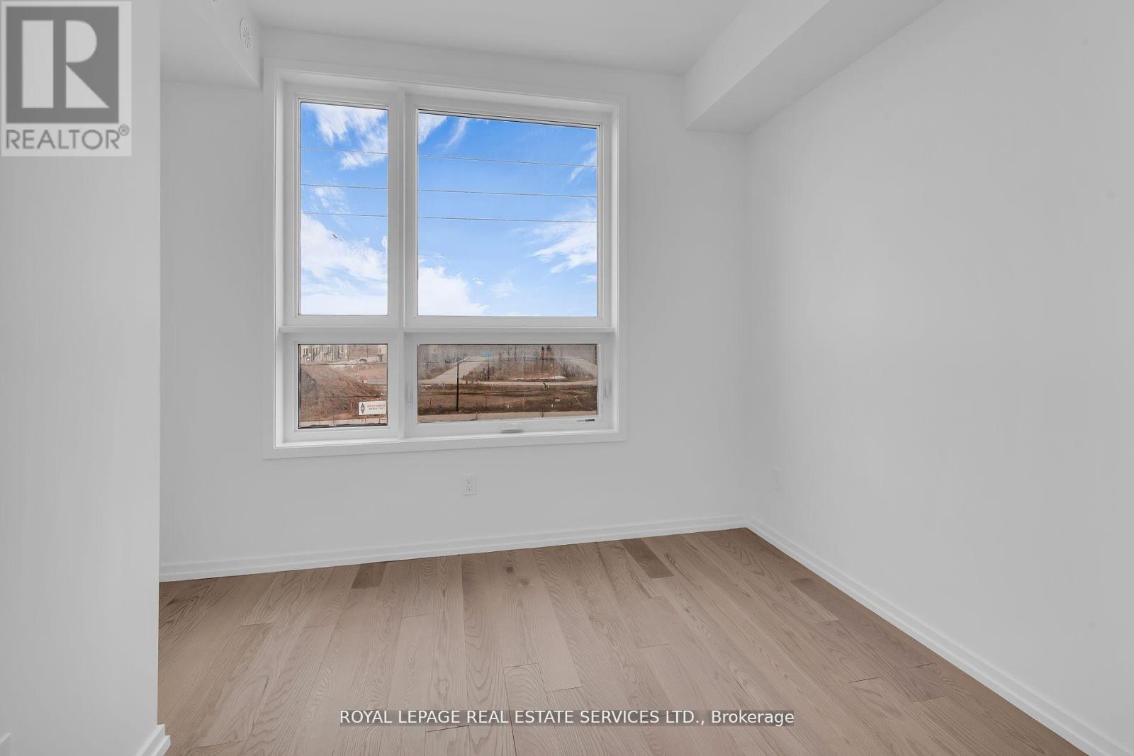 3 - 18 Lytham Green Circle, Newmarket, Ontario  L3Y 0H4 - Photo 32 - N13009716