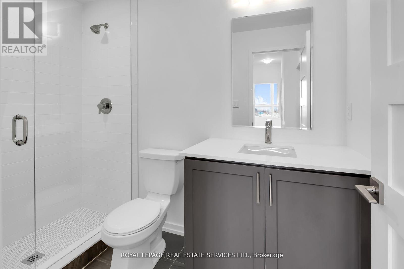 3 - 18 Lytham Green Circle, Newmarket, Ontario  L3Y 0H4 - Photo 35 - N13009716