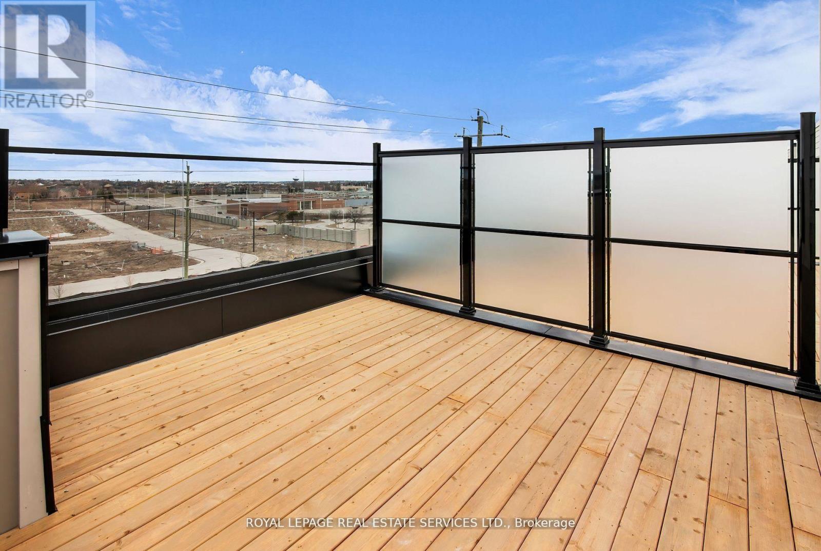 3 - 18 Lytham Green Circle, Newmarket, Ontario  L3Y 0H4 - Photo 45 - N13009716