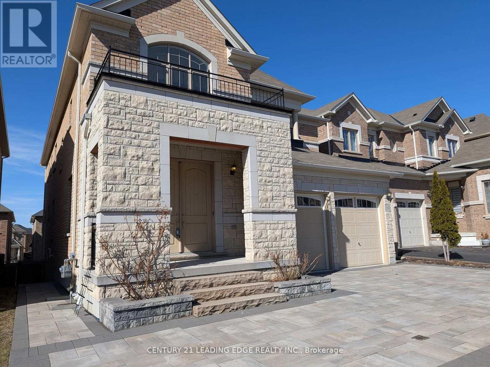 689 Somerville Drive, Newmarket, Ontario  L3X 0J9 - Photo 2 - N13009730