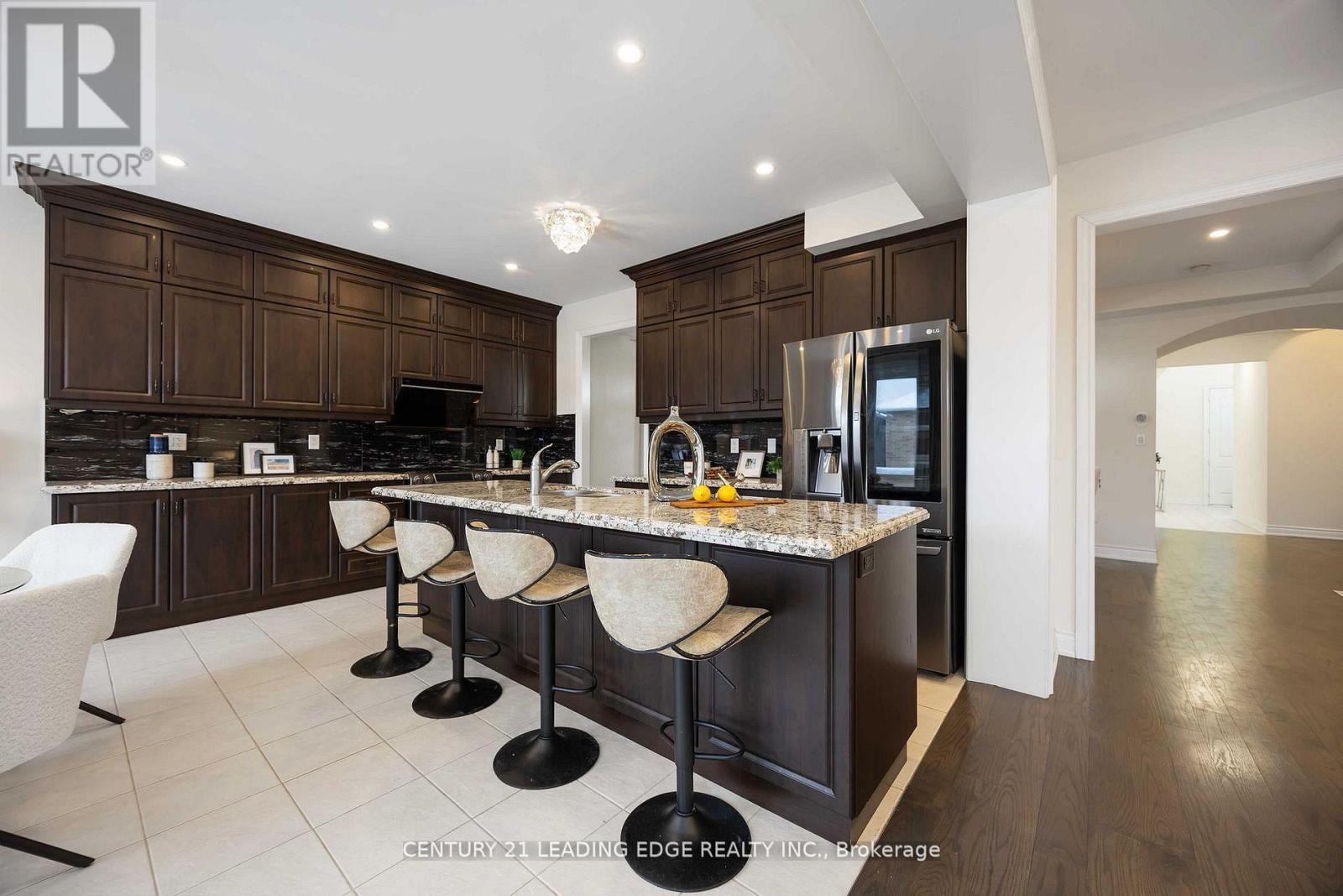 689 Somerville Drive, Newmarket, Ontario  L3X 0J9 - Photo 20 - N13009730